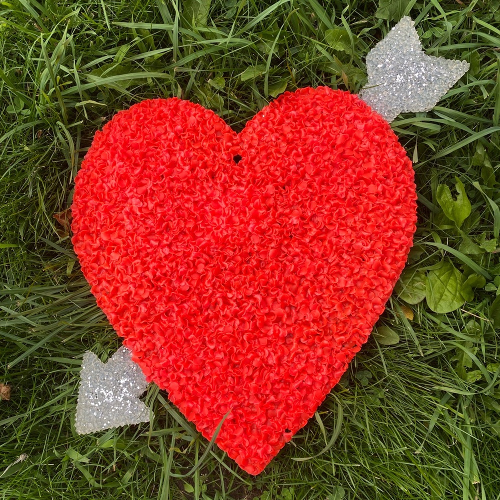 Vtg Melted Popcorn Cupids Heart Decor